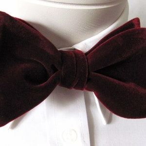VELVET SELF TIE Bowties Burgundy Dark Red Self Tie Bow Tie With Matching Pocket Square