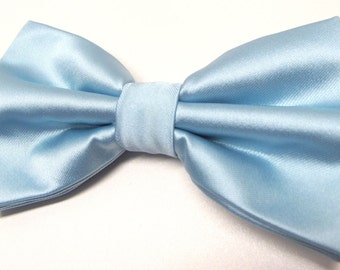 Mens Bowtie. Pastel Blue Bowtie With Matching Pocket Square Option