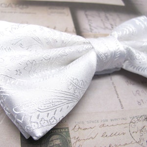 Mens Bowtie. White Paisley Bowtie With Matching Pocket Square Option