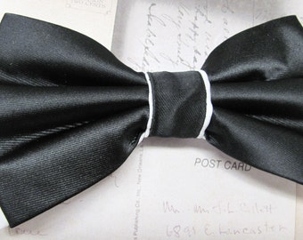 Mens Bow Ties. Black White Bow Tie. Wedding Bow Ties Black and White Bowtie With Matching Pocket Squares