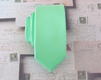 Mint Green Spearmint Skinny Necktie con abbinamento Pocket Square Handkerchief Opzione
