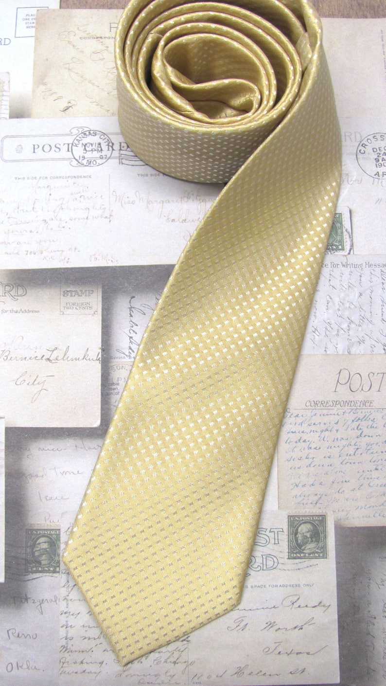 mens gold necktie
