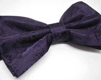 Plum Paisley Mens Bowtie. Bowties. Grape Purple Paisley Bow tie With Matching Pocket Square Option