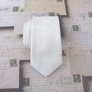 Mens Tie. Ivory Paisley Skinny Mens Necktie With Matching Pocket Square Option
