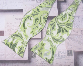 Mens Self Tie Bow Ties. Green Paisley Free Style Bowtie With Matching Pocket Square