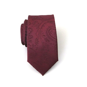 Men&#39;s Tie. Burgundy Paisley Mens Skinny Tie With Matching Pocket Square Option