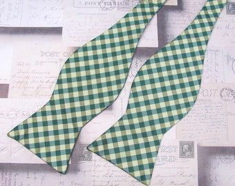 Mens Self Tie Bow Ties Green Pale Yellow Checkered Free Style Bowtie With Matching Pocket Square