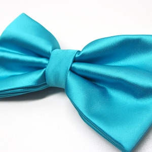 Mens Bowtie. Turquoise Bowties. Vibrant Turquoise Teal Blue Bowtie With Matching Pocket Square Option