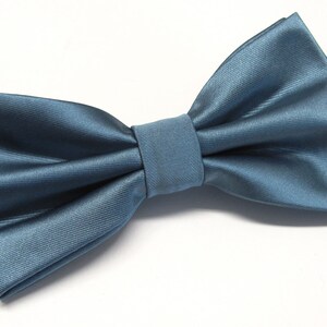 Mens Bowtie. Steel Blue Dusty Blue Bow Tie With Matching Pocket Square Option