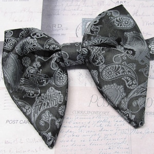 Gray Paisley on Black Butterfly Bow Tie Tear Drop Long Pre tied Bow Tie With Matching Pocket Square Handkerchief