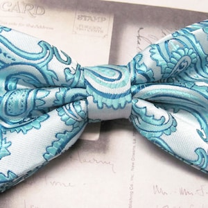Herren Fliegen. Aqua Blau Pastell Teal Blau Paisley Fliege Mit Passenden Einstecktuch Option