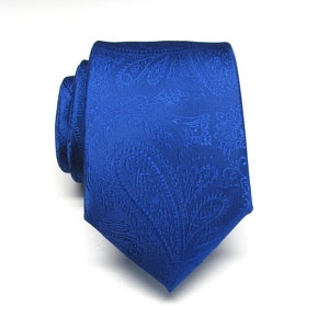 Mens Ties. Royal Blue Paisley Silk Necktie
