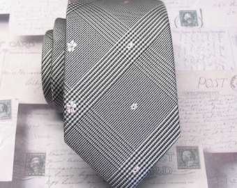 SALE Black Silver Plaid Pink Floral Necktie with Matching Pocket Square