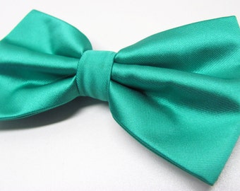 Mens Bowties. French Teal Green Men's Bowtie With Matching Pocket Square Option