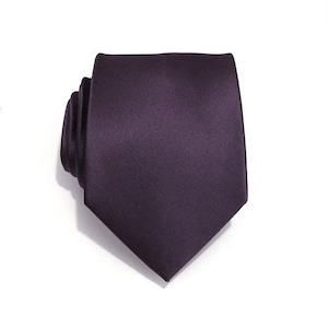Mens Tie Grape Plum Purple Silk Necktie With Matching Pocket Square Handkerchief Inspired by David&#39;s Bridal&#39;s Plum