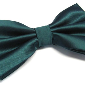 Mens Bowtie. Dark Juniper Green Bowties. Forest Green Bowtie With Matching Pocket Square Option