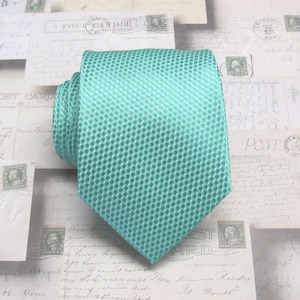 Mens Tie. Green Oval Patterned Mens Necktie with Matching Pocket Square Option