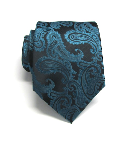 TIES R US Rose Quartz Paisley Pocket Square