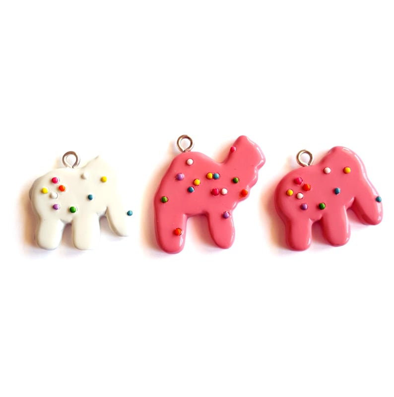 Collier kidcore, collier biscuits animaux du cirque, collier biscuit animal givré, bijoux fatalement féminins image 4