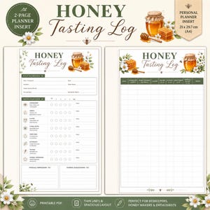Op de afbeelding: Een tweedelige honingproeflogboek-plannerinzet in A4-formaat, 21 bij 29,7 cm. De pagina's bevatten een koptekst met de tekst Honey Tasting Log, illustraties van honingpotten, honingraten en witte bloemen, en secties voor het noteren van gegevens.