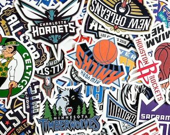 50 pegatinas con el logotipo del equipo de la NBA, atractivas pegatinas con emblemas de equipo, pegatinas brillantes de baloncesto, pegatinas deportivas para botellas de agua y portátiles.