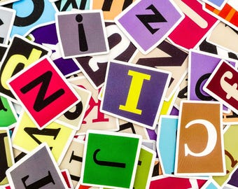 100 adesivi ABC per bambini, adesivi didattici e didattici, confezione di adesivi impermeabili per l'alfabeto, confezione di adesivi per aule e album di ritagli