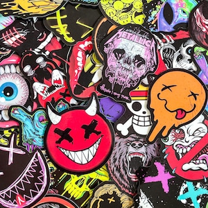 100 pegatinas estéticas de terror, calcomanías con temática gótica y de calaveras, pegatinas impermeables para computadora portátil, botella de agua, patineta