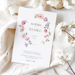 Invito di nozze con fiori di campo, modello digitale personalizzabile, invito con ghirlanda floreale pastello, scheda con inserto dettagli / 5x7" / WF1