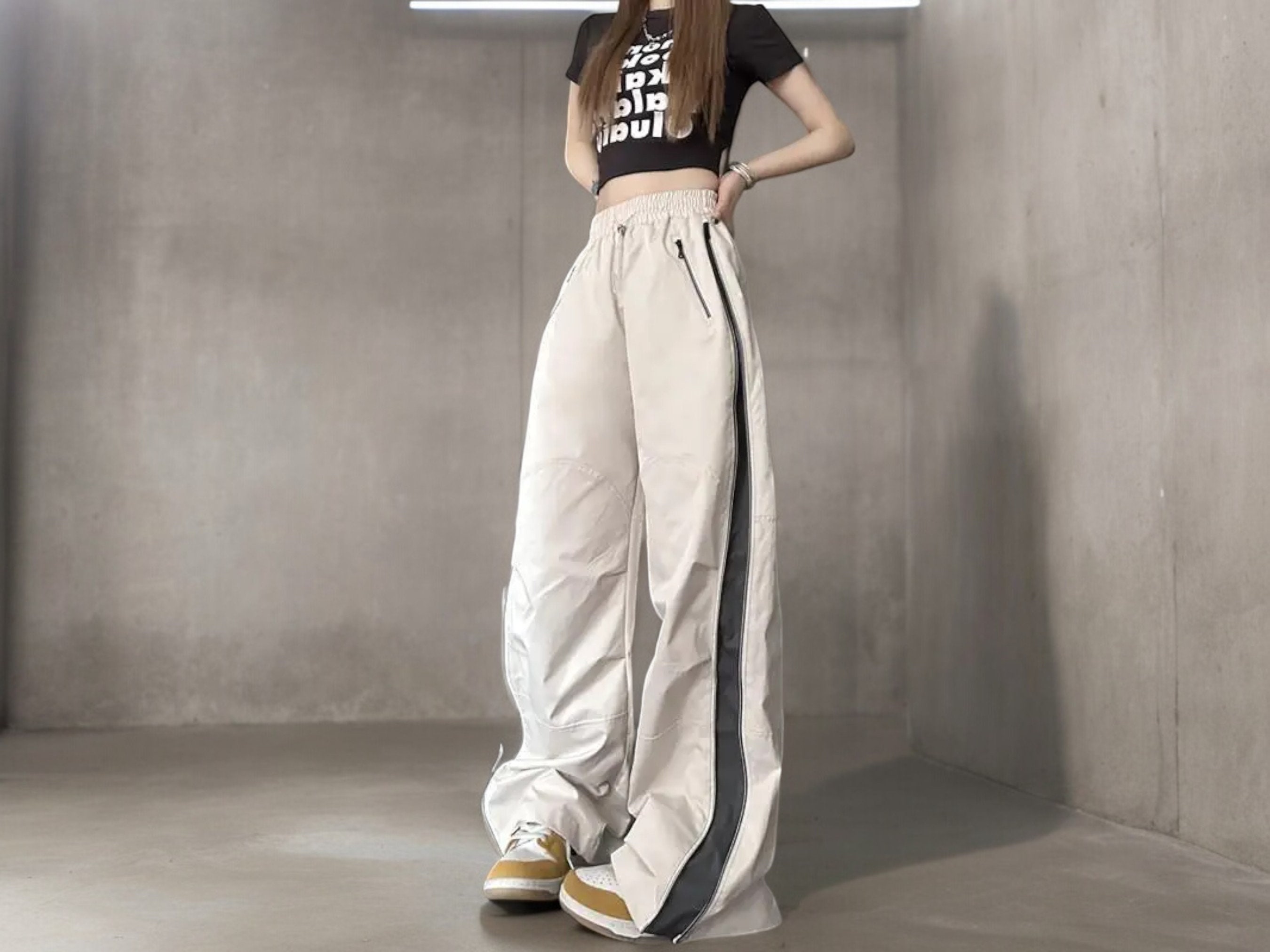 Baggy sweatpants womens best sale