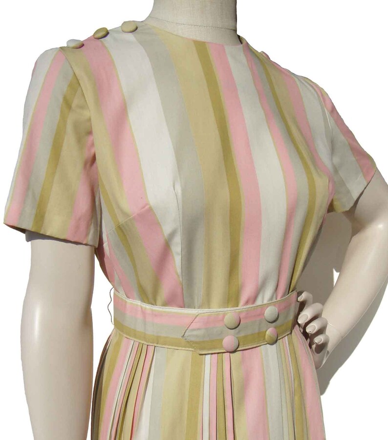 Vintage 60s Pleated Dress Pink Striped Shirtwaist Novelty Buttons M image 3