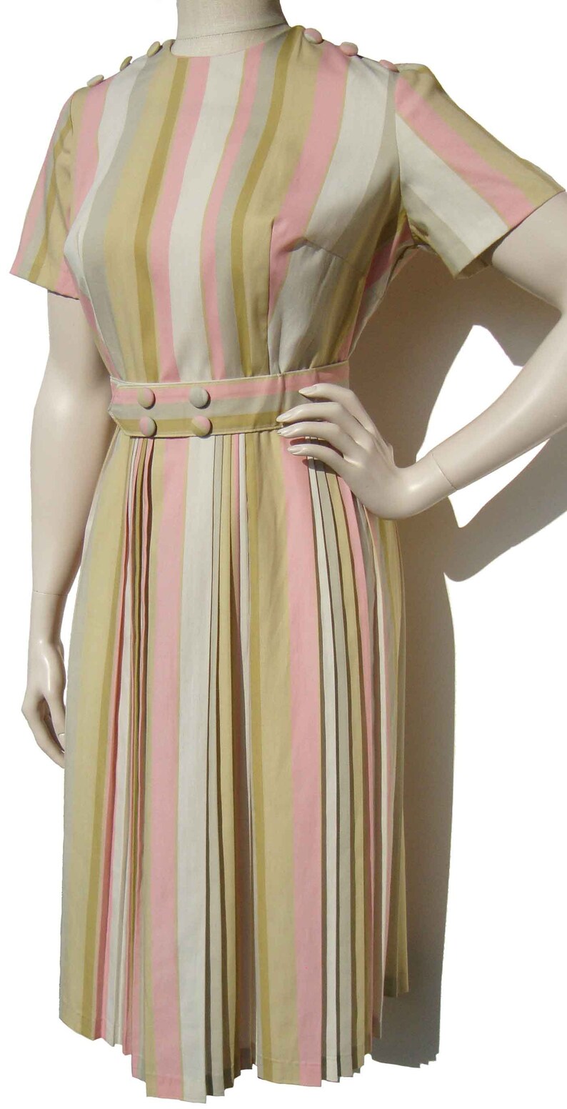 Vintage 60s Pleated Dress Pink Striped Shirtwaist Novelty Buttons M image 2