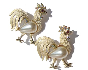 Vintage Rooster Pins Rhinestone & Pearl Brooches – Set of 2