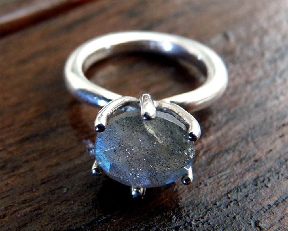 •LABRADORITE - MARQUISE• prong set silver ring (size 6.25)