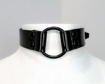 Glossy All-Black Choker with O-Ring