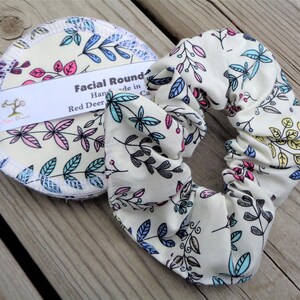 Floral Cotton Reusable Makeup Remover Pads & Scrunchie Set - Eco-Friendly