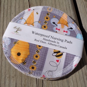 Waterproof Reusable Nursing Pads, Waterproof Nursing Pads - 17 - Gnomes and Bees
