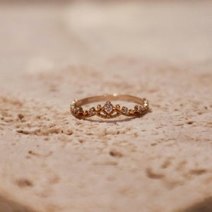 Thin Crown Ring 14K Solid Gold Plated 925 Sterling Silver Ring, Dainty Queen Ring Stackble Ring Gift for Her Anniversary Vintage Style