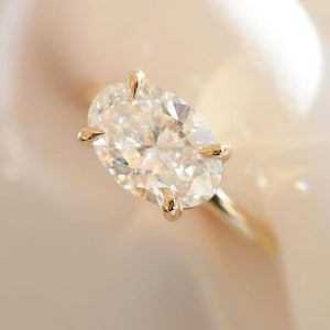 3 CT Oval Moissanite Engagement Ring, Moissanite Engagement Ring, East West Setting, Solitaire Engagement Ring, Ethically Sourced