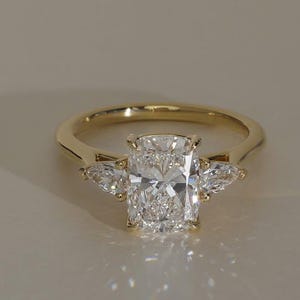 2-Carat Engagement Ring ,  Cushion Cut Simulated Diamond , Statement Ring Sterling Silver 925 Classic Timeless Promise Wedding Ring