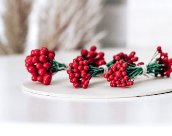 36 Mini Double Ended Stems of Red Holly Berries Stamen Pips/3 Sizes/Holiday Crafts/Millinery