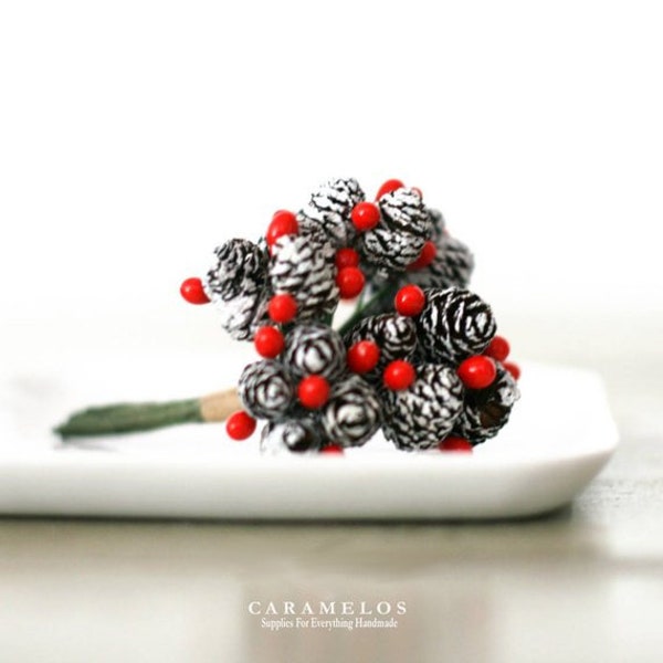 Vintage Style Miniature Frosted Pine Cone and Berries Cluster/DIY Craft Supplies/Seasonal/Christmas/Holiday
