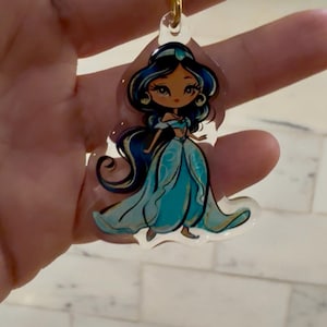 Portachiavi della principessa Jasmine / Ciondolo per borsa Disney / Portachiavi ispirato ad Aladdin / Accessorio per avventure sul tappeto magico / Grazioso regalo Disney