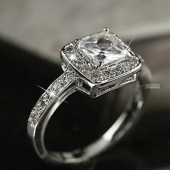 18K White Gold GF women's wedding band dress Simulated Diamond ring 18K White Gold GF women's wedding band dress Simulated Diamond ring