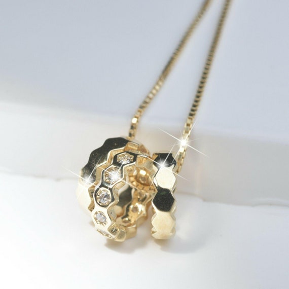 18金ゴールドチェーンネックレス クリスタルチャーム付き