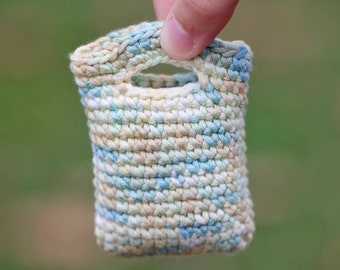 Crochet Mini Tote Bag Pattern: Tiny Airpods Case (PDF in English)