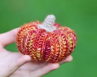 Crochet Ribbed Pumpkin Pattern: Easy Faux-Knit Decor (PDF)