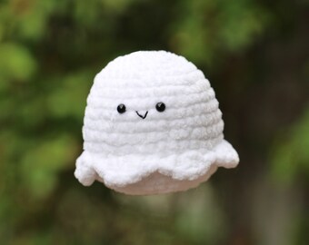 Chenille Ghost Crochet Pattern: No-Sew Amigurumi (PDF)