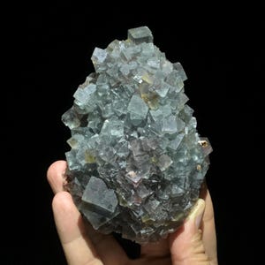 Fluorita con microcuarzo – Ejemplar mineral de El Hamda Touroug, Marruecos – 12×8×5 cm, 566 g