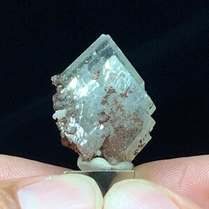 Lames de barytine avec chalcopyrite — Bou Nahas, Oumjrane, Maroc (3,3×2,3 cm, 14 g)