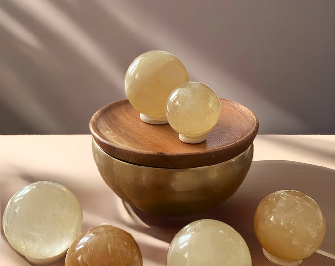 Honey Optical Calcite Sphere